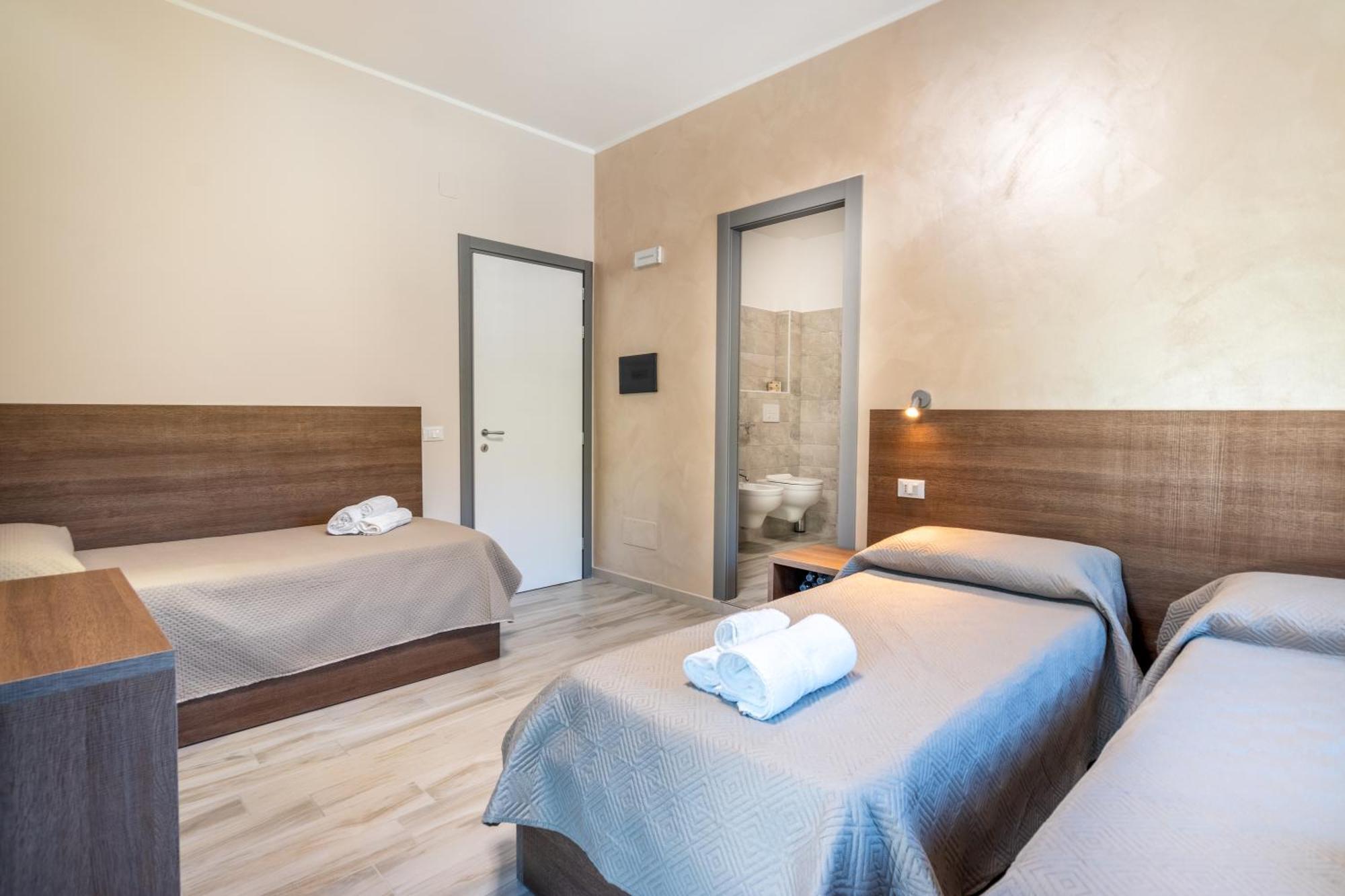 Hotel Ristorante La Mimosa Lamezia Terme Exteriör bild