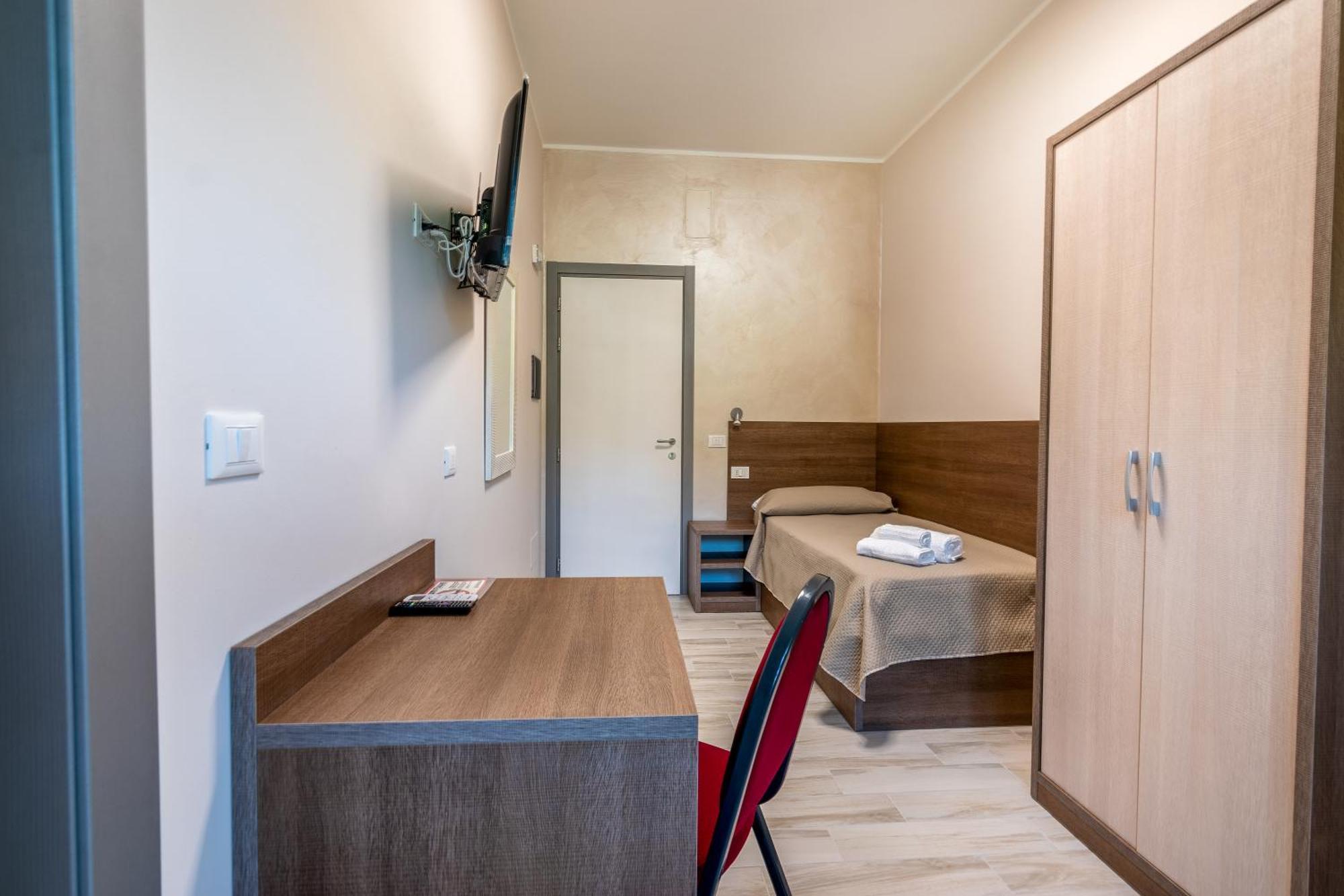 Hotel Ristorante La Mimosa Lamezia Terme Exteriör bild