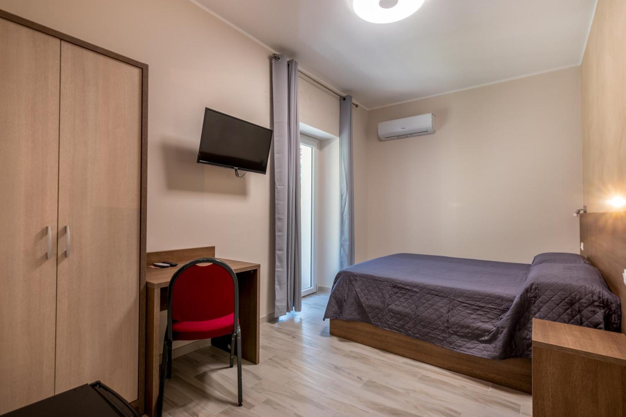 Hotel Ristorante La Mimosa Lamezia Terme Exteriör bild
