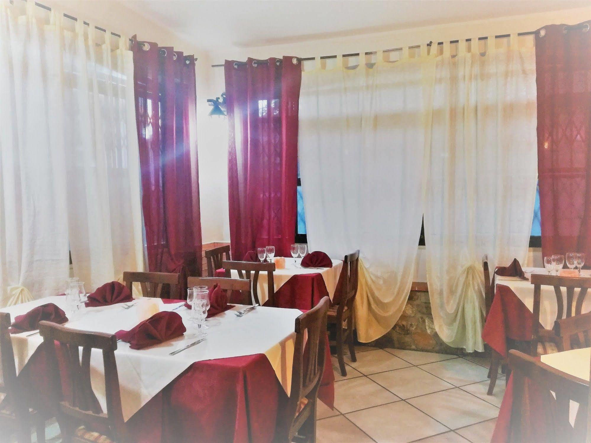 Hotel Ristorante La Mimosa Lamezia Terme Exteriör bild