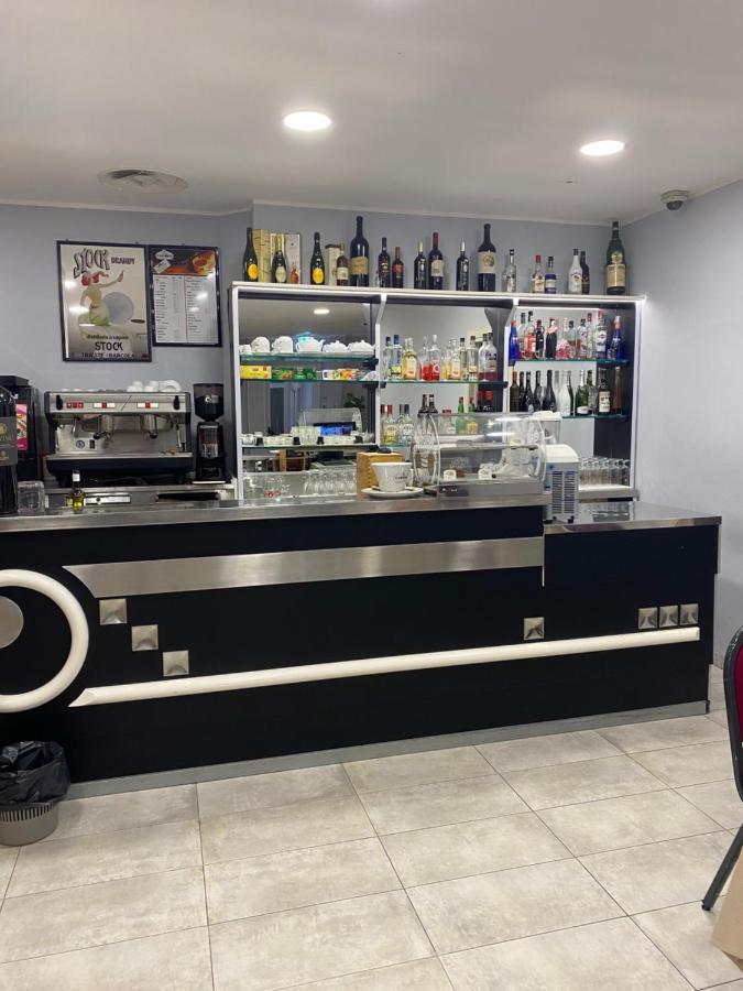 Hotel Ristorante La Mimosa Lamezia Terme Exteriör bild